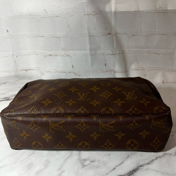 EUC Louis Vuitton Monogram Trousse Toilette 28 Pouch - Picture 3 of 12